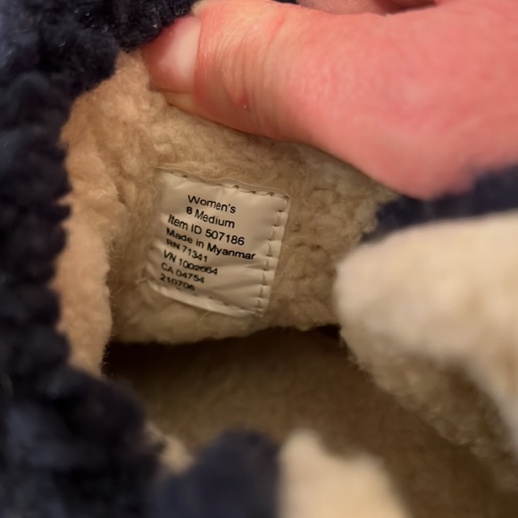 Coziest LL bean slippers, with durable 100% sherpa fleece! - Picture 4 of 4